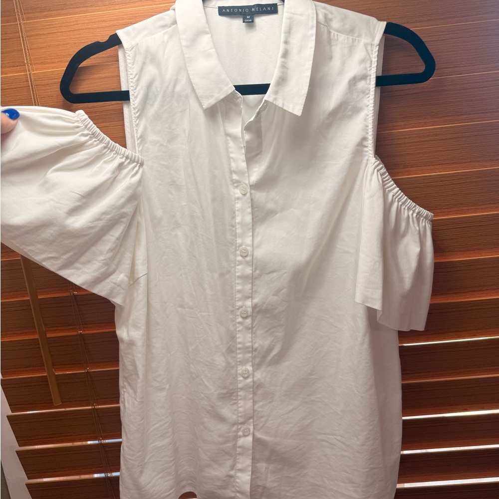 Antonio Melani white cold shoulder shirt puffy sleeves size M
